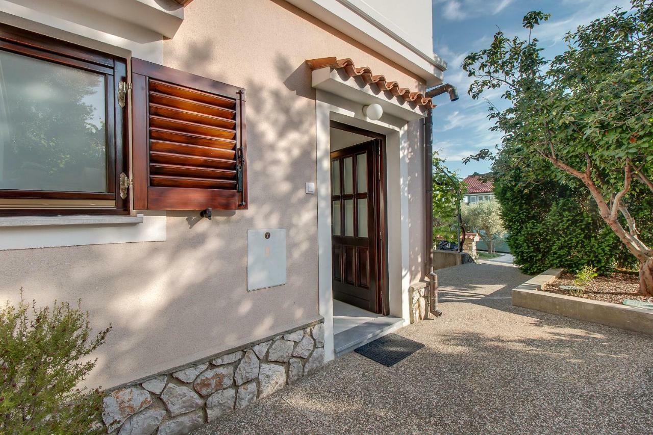 Apartment Simona Мали-Лошинь Экстерьер фото
